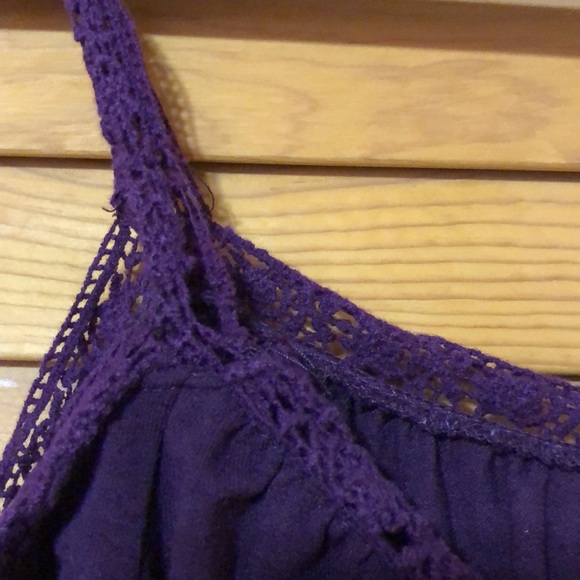 Mudd size Medium cold shoulder and handkerchief hem. - Picture 3 of 3